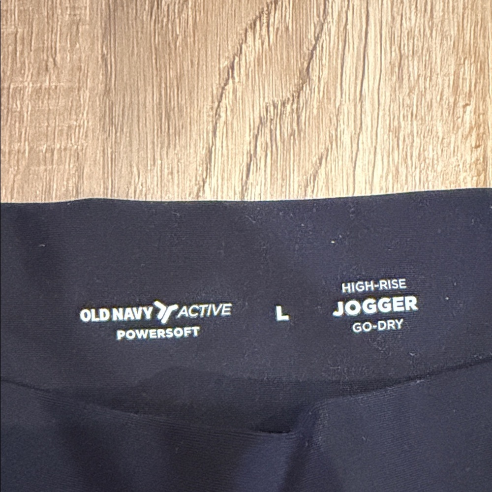Old Navy women’s powersoft high rise joggers size large - Picture 2 of 2